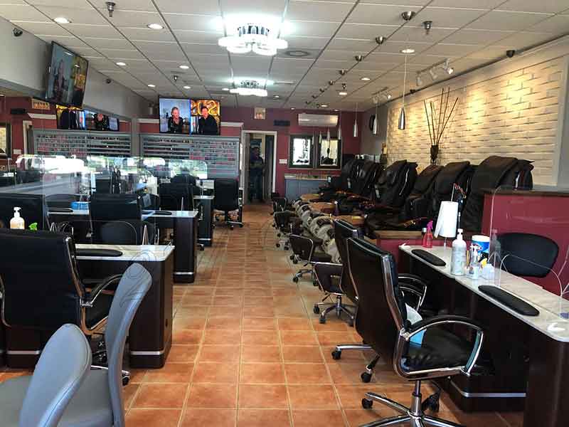 Tiệm Nail In Schaumburg IL-Cần Sang Tiệm Nail In Schaumburg IL