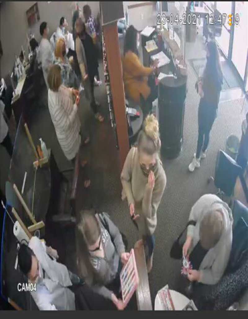 Tiệm World Nails & Spa-Cần Nhiều Thợ Nail In Green Bay WI