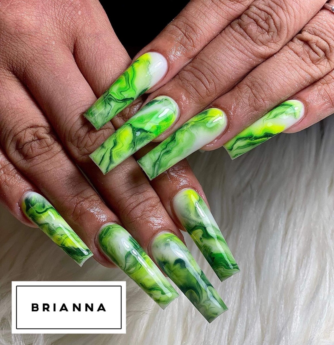 Lavish Nail-Cần gấp thợ nail