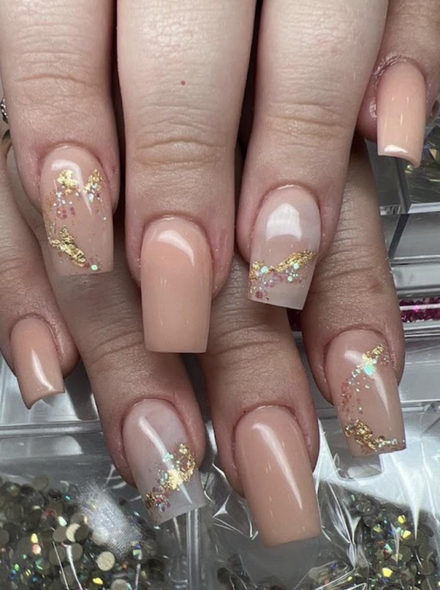 Sky nails & spa-Tìm thợ