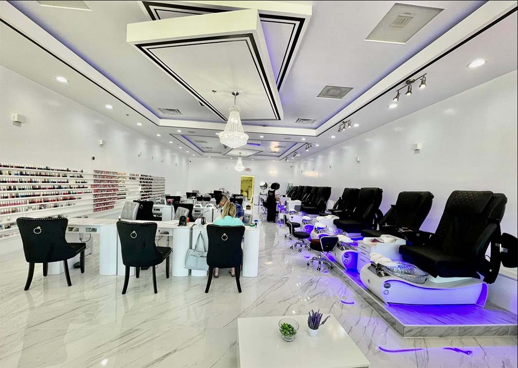 Fashion Nails & Spa-BAO LƯƠNG $1200 giá Nail Cao gần Uconn (đông nhất vùng)